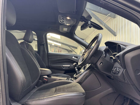 Ford Kuga 2.0 Kuga ST-Line X TDCi 5dr 52