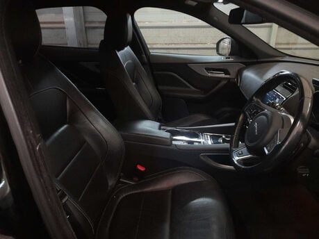 Jaguar F-Pace 2.0 F-PACE R-Sport AWD D Auto 4WD 5dr 5