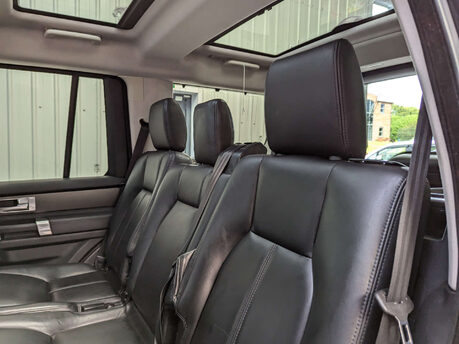 Land Rover Discovery 3.0 Discovery Graphite SDV6 Auto 4WD 5dr 67