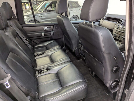 Land Rover Discovery 3.0 Discovery Graphite SDV6 Auto 4WD 5dr 59