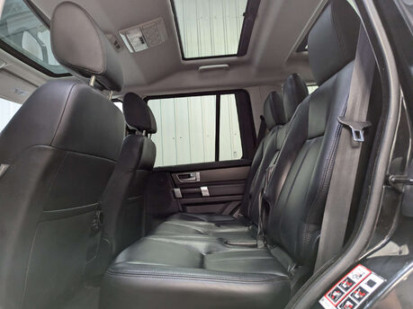 Land Rover Discovery 3.0 Discovery Graphite SDV6 Auto 4WD 5dr 68