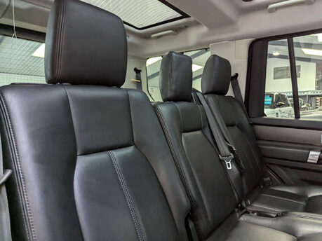 Land Rover Discovery 3.0 Discovery Graphite SDV6 Auto 4WD 5dr 61