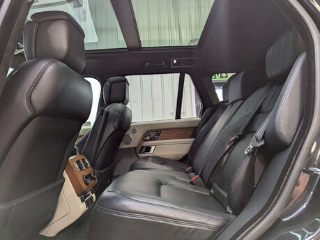 Land Rover Range Rover 4.4 Range Rover Autobiography SDV8 Auto 4WD 5dr 68