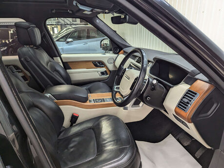 Land Rover Range Rover 4.4 Range Rover Autobiography SDV8 Auto 4WD 5dr 48