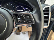 Porsche Cayenne 2.9 Cayenne V6 S Auto 4WD 5dr 71