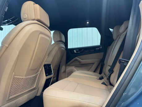 Porsche Cayenne 2.9 Cayenne V6 S Auto 4WD 5dr 63