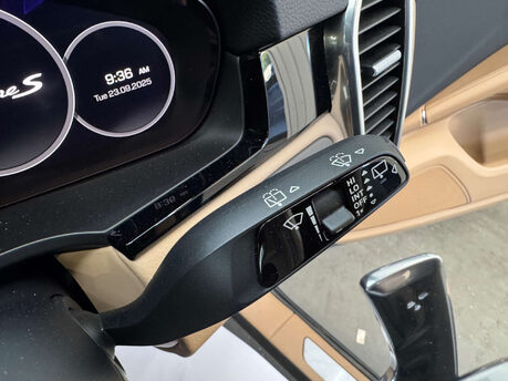 Porsche Cayenne 2.9 Cayenne V6 S Auto 4WD 5dr 74