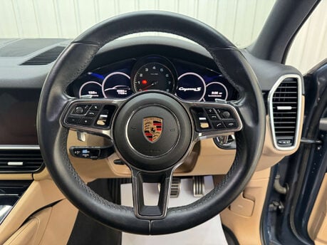Porsche Cayenne 2.9 Cayenne V6 S Auto 4WD 5dr 69