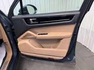Porsche Cayenne 2.9 Cayenne V6 S Auto 4WD 5dr 50