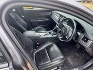 Jaguar XF 2.0 XF R-Sport D Auto 5dr 4