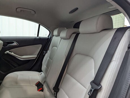 Mercedes-Benz A Class 1.5 A 180 D Sport Executive 5dr 61