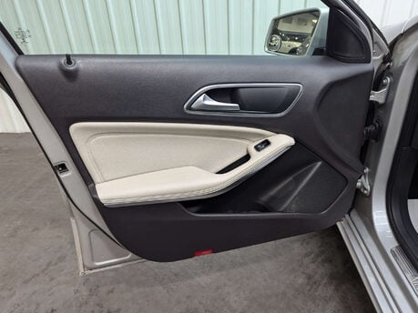 Mercedes-Benz A Class 1.5 A 180 D Sport Executive 5dr 52