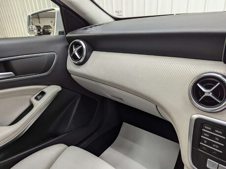 Mercedes-Benz A Class 1.5 A 180 D Sport Executive 5dr 77