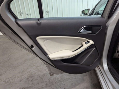 Mercedes-Benz A Class 1.5 A 180 D Sport Executive 5dr 63