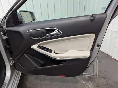 Mercedes-Benz A Class 1.5 A 180 D Sport Executive 5dr 46