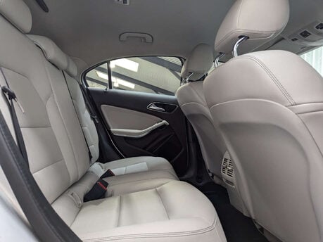 Mercedes-Benz A Class 1.5 A 180 D Sport Executive 5dr 57