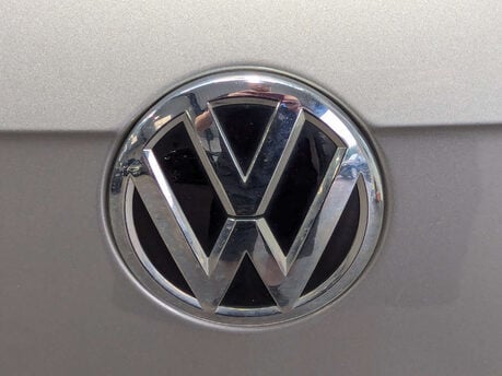 Volkswagen Tiguan 2.0 Tiguan SE Nav TDI BlueMotion Technology 5dr 38