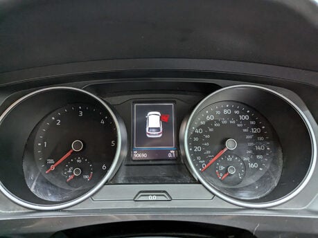 Volkswagen Tiguan 2.0 Tiguan SE Nav TDI BlueMotion Technology 5dr 77