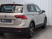 Volkswagen Tiguan 2.0 Tiguan SE Nav TDI BlueMotion Technology 5dr 37