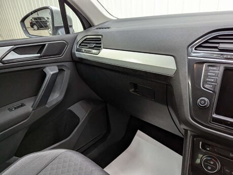 Volkswagen Tiguan 2.0 Tiguan SE Nav TDI BlueMotion Technology 5dr 86