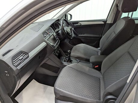 Volkswagen Tiguan 2.0 Tiguan SE Nav TDI BlueMotion Technology 5dr 56