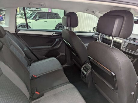 Volkswagen Tiguan 2.0 Tiguan SE Nav TDI BlueMotion Technology 5dr 61