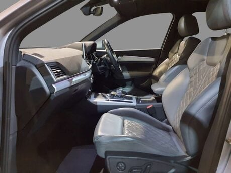 Audi Q5 2.0 Q5 S Line TFSI Quattro Semi-Auto 4WD 5dr 4