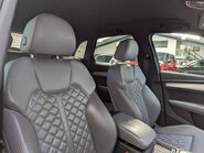 Audi Q5 2.0 Q5 S Line TFSI Quattro Semi-Auto 4WD 5dr 44