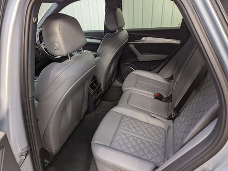 Audi Q5 2.0 Q5 S Line TFSI Quattro Semi-Auto 4WD 5dr 59