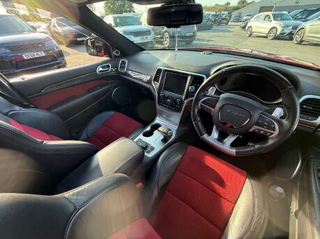 Jeep Grand Cherokee 6.4 Grand Cherokee Hemi SRT8 Auto 4WD 5dr 10