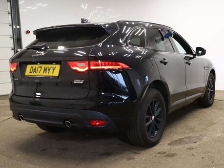Jaguar F-Pace 2.0 F-PACE R-Sport AWD D Auto 4WD 5dr 9