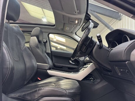 Land Rover Range Rover Evoque 2.2 Range Rover Evoque Dynamic SD4 Auto 4WD 5dr 52