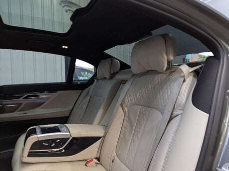 BMW 7 Series 3.0 740ld xDrive M Sport Auto 4WD 4dr 69