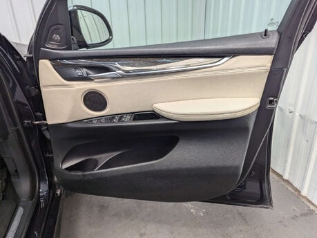 BMW X5 3.0 X5 M50D Auto 4WD 5dr 53