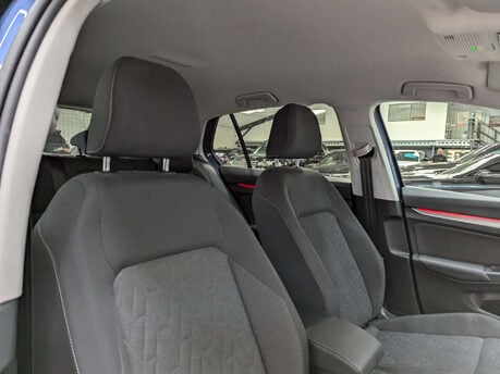 Volkswagen Golf 1.5 Golf Match TSi 5dr 51