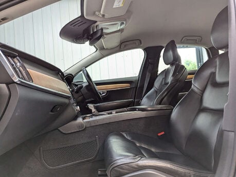 Volvo S90 2.0 S90 Inscription D5 PowerPulse AWD Auto 4WD 4dr 57