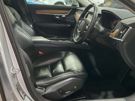 Volvo S90 2.0 S90 Inscription D5 PowerPulse AWD Auto 4WD 4dr 3