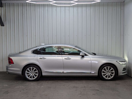 Volvo S90 2.0 S90 Inscription D5 PowerPulse AWD Auto 4WD 4dr 14