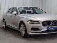 Volvo S90 2.0 S90 Inscription D5 PowerPulse AWD Auto 4WD 4dr 19