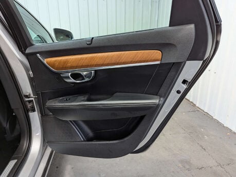 Volvo S90 2.0 S90 Inscription D5 PowerPulse AWD Auto 4WD 4dr 63