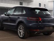 Porsche Macan 2.0 Macan Semi-Auto 4WD 5dr 23