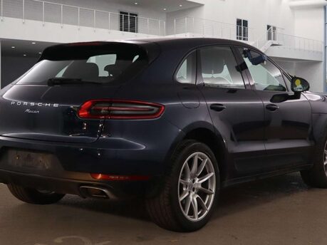 Porsche Macan 2.0 Macan Semi-Auto 4WD 5dr 11