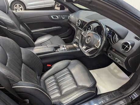 Mercedes-Benz SL Series 3.0 SL 400 AMG Line Auto 2dr 50
