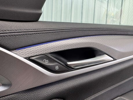 BMW 5 Series 2.0 520d xDrive M Sport Auto 4WD 4dr 81