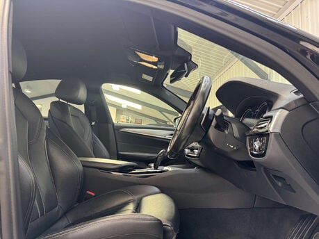 BMW 5 Series 2.0 520d xDrive M Sport Auto 4WD 4dr 52