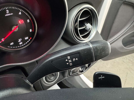 Mercedes-Benz C Class 2.1 C 220 Sport D Auto 2dr 73