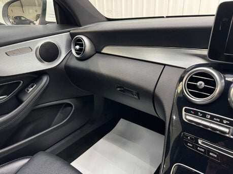 Mercedes-Benz C Class 2.1 C 220 Sport D Auto 2dr 85