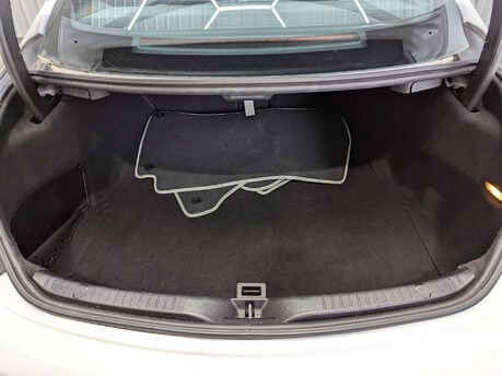 Mercedes-Benz C Class 2.1 C 220 Sport D Auto 2dr 44