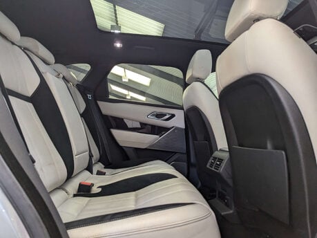 Land Rover Range Rover Velar 2.0 Range Rover Velar R-Dynamic SE D240 Auto 4WD 5dr 64