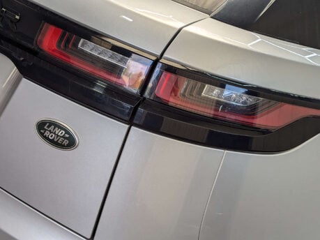 Land Rover Range Rover Velar 2.0 Range Rover Velar R-Dynamic SE D240 Auto 4WD 5dr 42